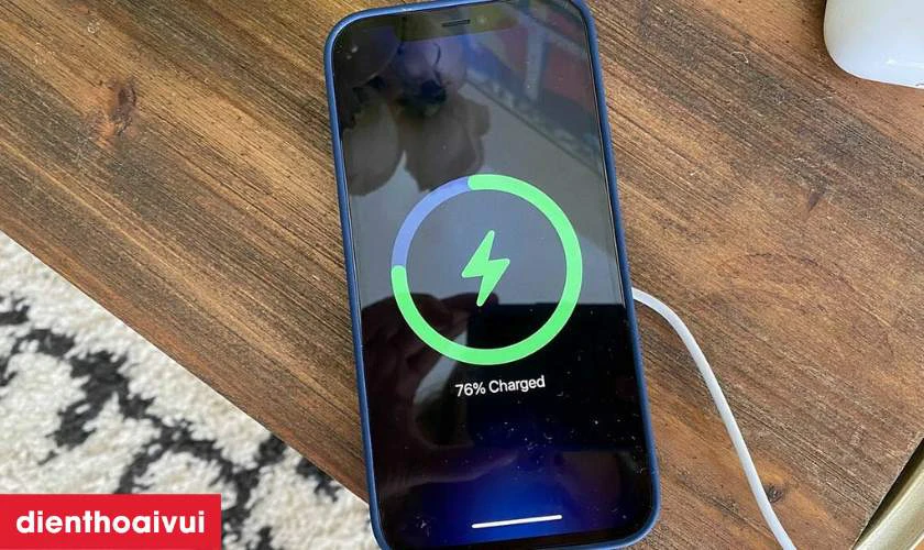 Mẹo sử dụng iPhone 14 bền l&acirc;u hư pin