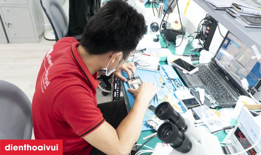 Thay camera trước Samsung Galaxy Note uy t&iacute;n, gi&aacute; tốt