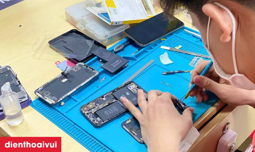 Quy tr&igrave;nh thay camera trước Samsung Galaxy Note