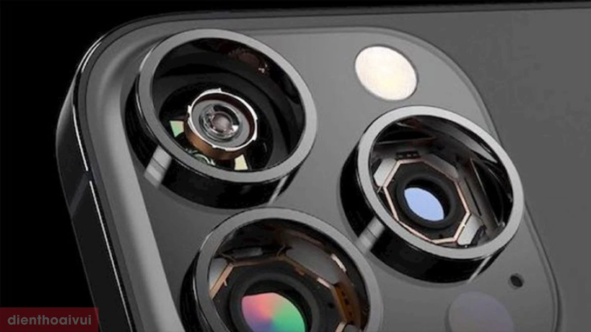 Apple đ&atilde; bổ sung th&ecirc;m khả năng quay video với độ ph&acirc;n giải đến 8K nhờ trang bị ống k&iacute;nh 8P cho iPhone 15 Ultra