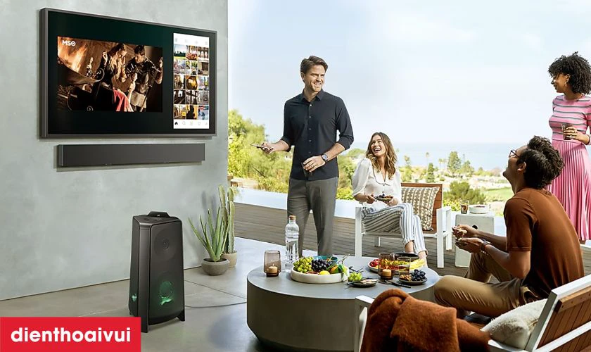 Loa th&aacute;p Samsung hỗ trợ t&iacute;nh năng h&aacute;t karaoke