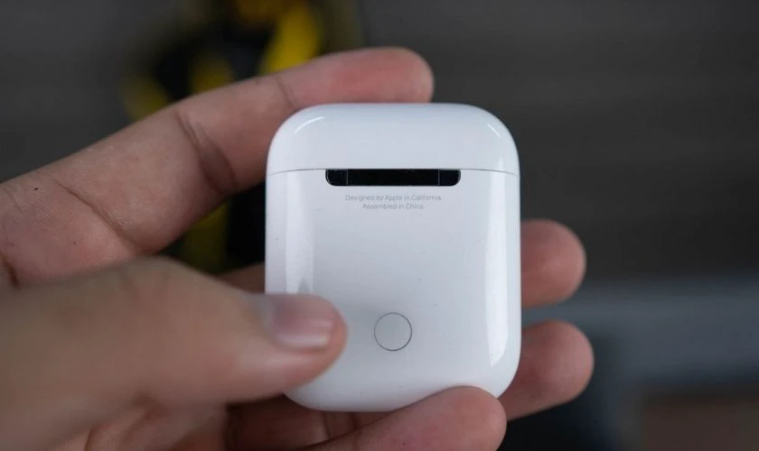 Đặt lại c&agrave;i đặt gốc tai nghe AirPods