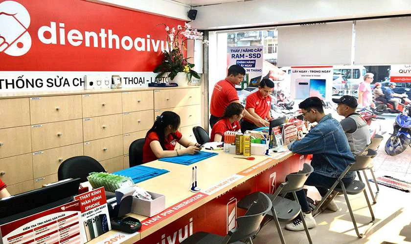 Mua điện thoại cũ giá rẻ chất lượng tại Điện Thoại Vui