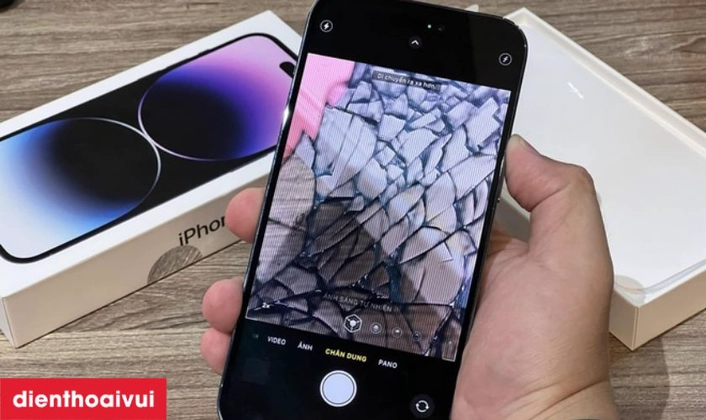 Thay camera sau iPhone 14 Pro giá rẻ, lấy liền | Điện Thoại Vui